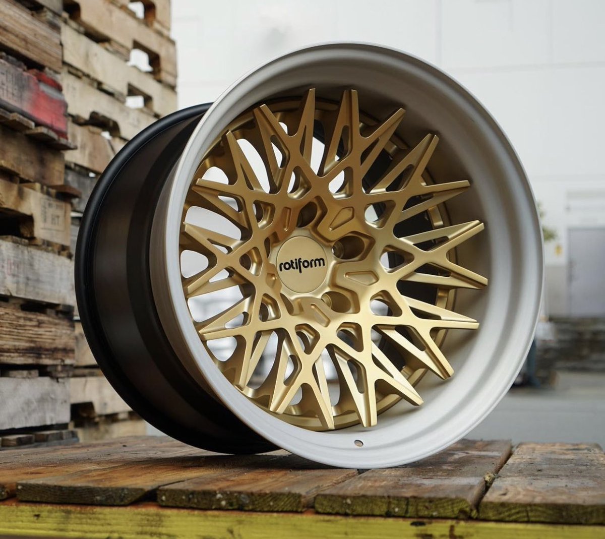 次作るホイールはこのあたりだな
8JまでOKなステムがもすぐ出来上がりますのでテスト終わって問題無ければオーダー受け付けます