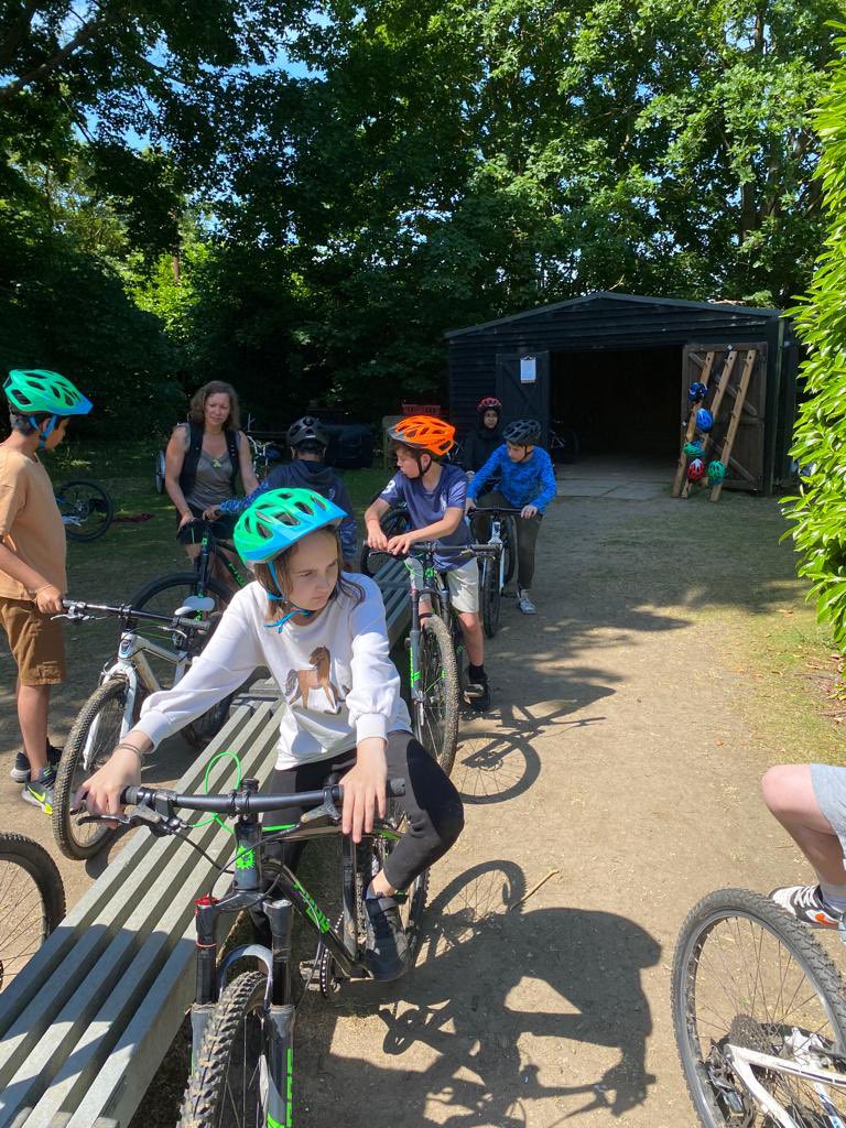 CampionClassE1's tweet photo. Bike riding action @StAnnesgaCPS https://t.co/RPixc9Z2Rn