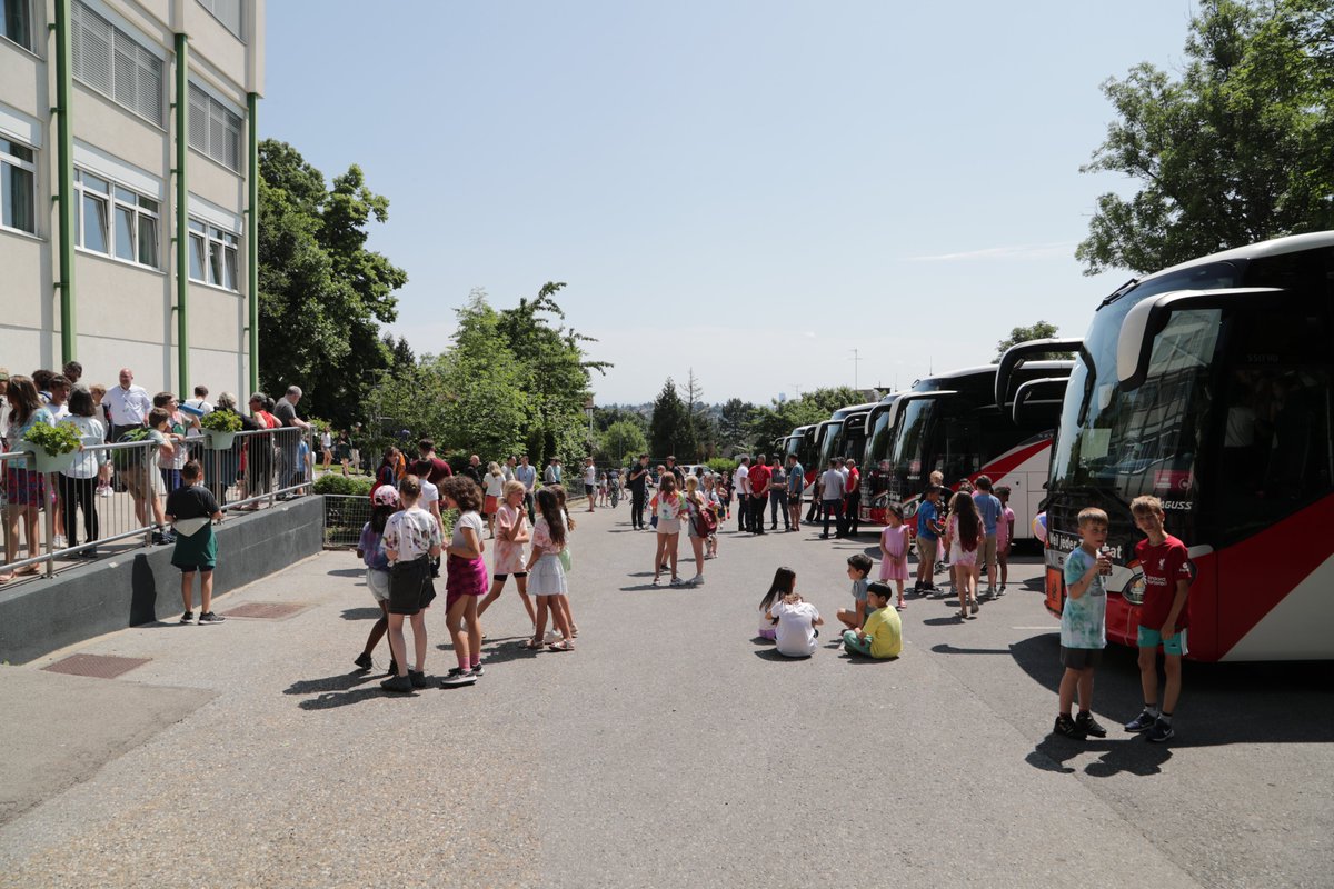 AIS Vienna tweet media