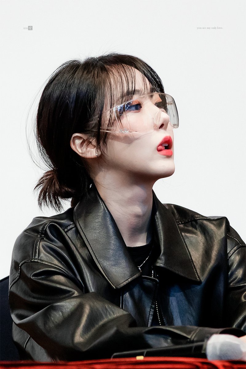 gfriendspics's tweet photo. 220218 © 신비愛 
#비비지 #신비 https://t.co/Am6uxGBcYK