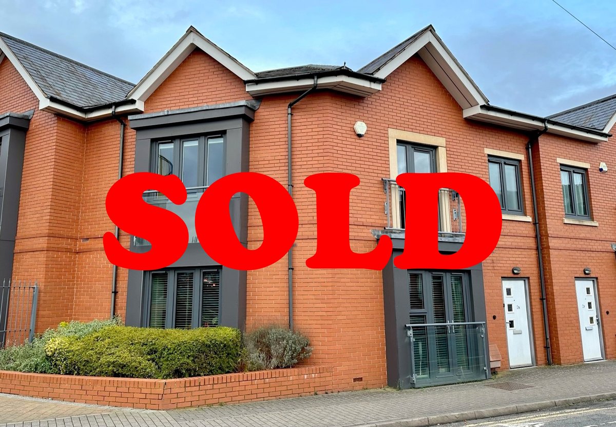 EnglandsEstates's tweet photo. At Englands, we get your property sold. In the past two months we have sold more properties in B17 than any other Estate Agent.

A recent sale is this fantastic townhouse on Greenfield Road.

Call us now to have your property appraised!

📞0121 427 1974
WhatsApp: 07309 894 103 https://t.co/3Rc4Rv94me