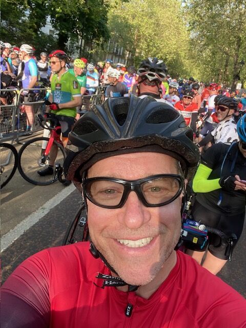 EnzymeComms's tweet image. Our Creative Services Manager, Jamie, took part in RIDE 100 London to raise money for Papworth Hospital who helped his best friend Danny through Covid19. 

The ride was 103 miles long and took him a total of 6 hours and 40 minutes. What an achievement! #ridelondon