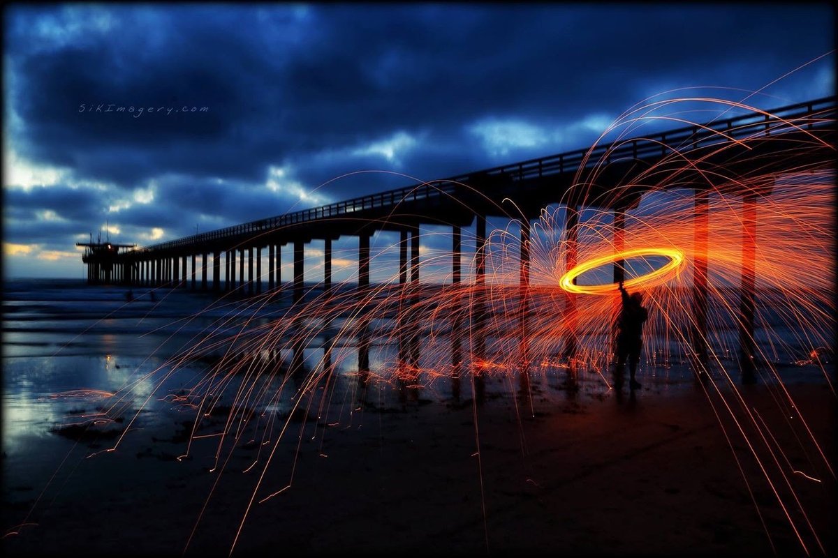 SiKImagery's tweet image. Happy #FridayFreeForAll my people! Share what you’d like!
Since I’m giving #SteelWool workshop tomorrow in #Lewes #Delaware, I’ll share the very first steel wool shot I ever did. Seeing this guy do this, and seeing the result on my screen afterwards, I was HOOKED! #longexposure