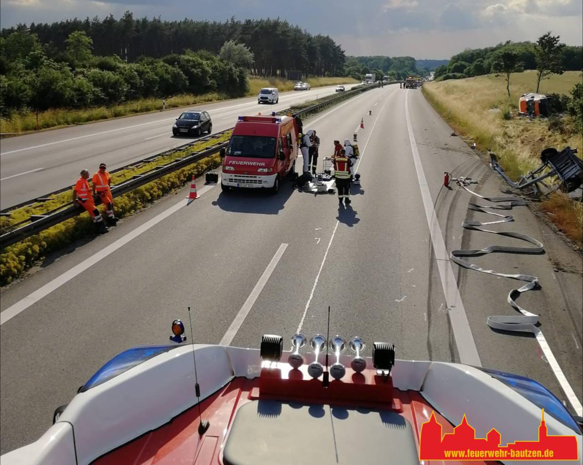 ➕ Gefahrguteinsatz ➕

15.06.2023, 16.34 Uhr
ABC2RD - Gefahrstoff mittel
BAB4, AS Weißenberg - AS Bautzen-Ost

Alarmierte Kräfte:
FF Bautzen-Mitte 
FF Weißenberg 
FF Cunewalde 
FF Medingen
FF Kirschau
FF Wilthen
FF Wachau
KBM

#imEinsatzfuerBautzen