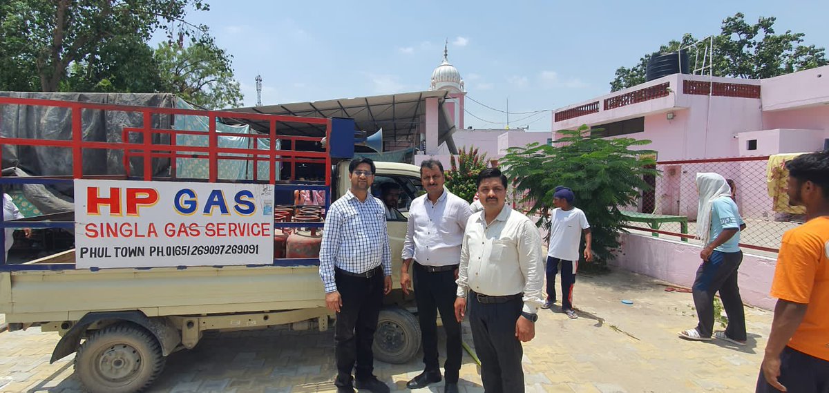 KkK_'s tweet image. Today at Bibi Paro Mela #HPCL #HPGas M/s. Singla Gas Service organised Safety Camp and displayed its products. #LPG supplies were timely ensured to the Committee with devotees visiting the shrine. Appu become an instant hit among the foodies  @HpclHspr @NZLPGSBU @Dharmendra_1967