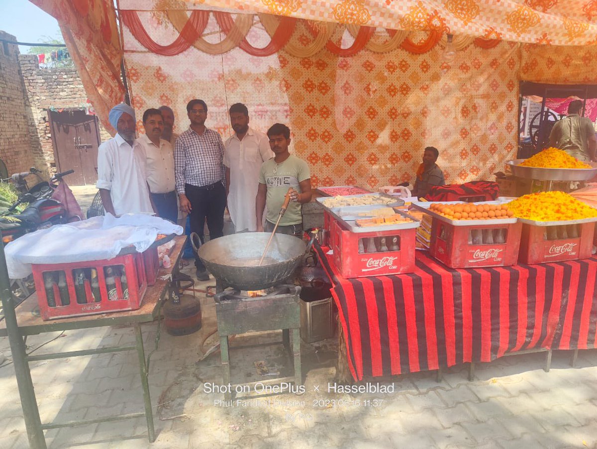 KkK_'s tweet image. Today at Bibi Paro Mela #HPCL #HPGas M/s. Singla Gas Service organised Safety Camp and displayed its products. #LPG supplies were timely ensured to the Committee with devotees visiting the shrine. Appu become an instant hit among the foodies  @HpclHspr @NZLPGSBU @Dharmendra_1967