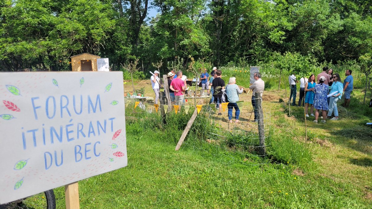 LeRoseau63's tweet photo. Le Roseau participe avec 12 autres projets au forum itinérant du #bec63 du @Departement63, accueilli à la forêt-jardin de Saint-Genest-Champanelle. Un riche bilan à mi-étape ! https://t.co/ZJEUMLMKiJ