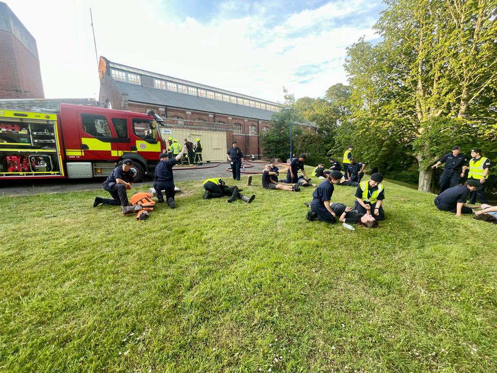 Britannia Royal Naval College (@dartmouthbrnc) on Twitter photo After an exciting multi-discipline exercise on Wednesday alongside local Emergency Services, and the run off yesterday morning, another MARL has concluded! Good luck to all the Officer Cadets who now await their results!
#MadeInTheRoyalNavy 
#LeadershipDevelopment After an exciting multi-discipline exercise on Wednesday alongside local Emergency Services, and the run off yesterday morning, another MARL has concluded! Good luck to all the Officer Cadets who now await their results!
#MadeInTheRoyalNavy 
#LeadershipDevelopment