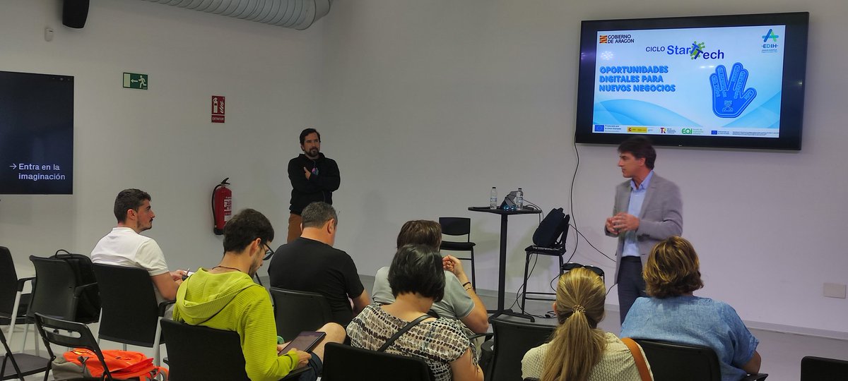 emprenderIAF's tweet image. Un placer disfrutar de Chema Prieto CMO de @tutellus realizado en @ITAINNOVA en el marco del @AragonDih
Primer Taller del ciclo #StarTTech relacionado con el emprendimiento y campos de innovación para pymes en 2023 @IAF_Aragon @GobAragon

#AragonEDIH #Digitalizacion #innovacion