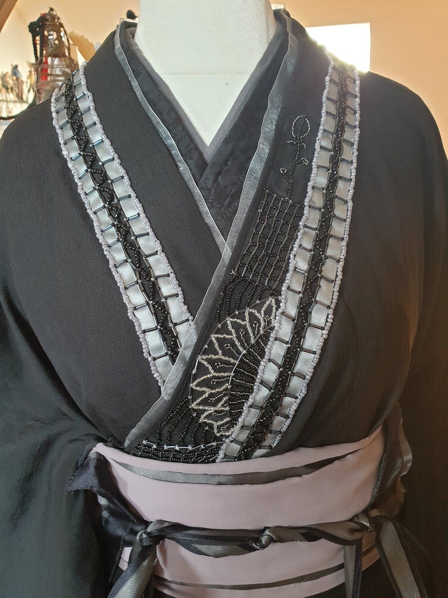 MorrigainCrow's tweet photo. #cosplay #hanfu #handmade  #pearls https://t.co/7gRICgrp4H