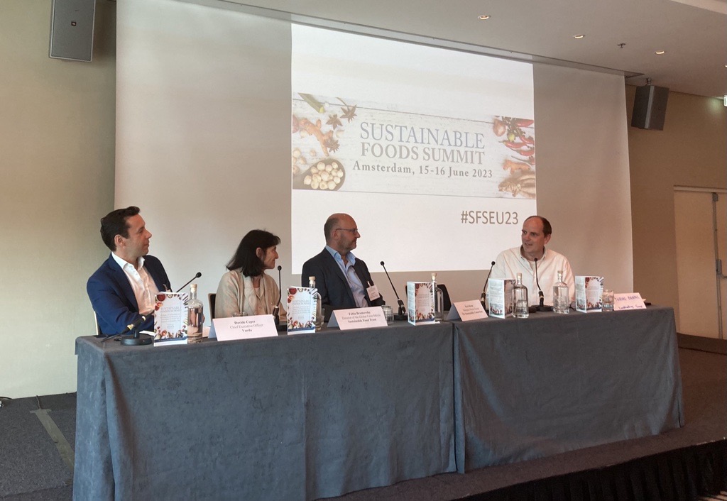 Varda_FieldData's tweet photo. CEO @DavideCeper during #panel on the evolution of impact metrics 👉#GlobalFieldID is a 'key ingredient' to enable collaboration across the food value chain!
#SustainableFoodSummit #agdata @SFSummits https://t.co/EexVO9dkUm