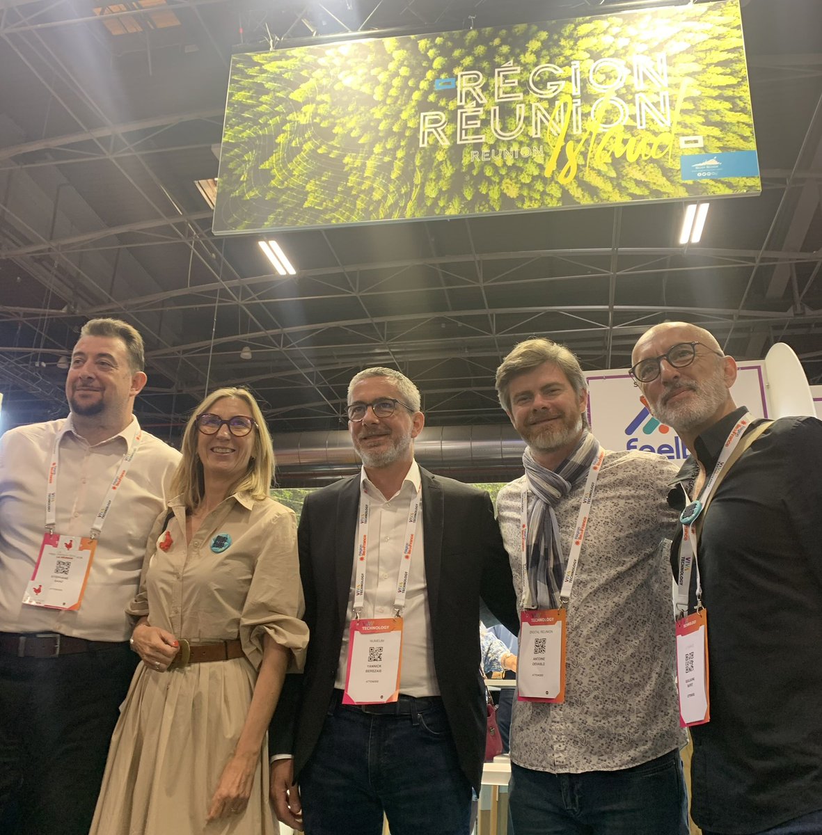 yberezaie's tweet photo. #VivaTech Jour 3, encore de belles visites sur le stand de #LaReunion 🇷🇪

@medef @GeoffroyRDB 
@numeum_ @vetorner 
@lesoutremer 
@LaFrenchTech @VivaTech https://t.co/urnk2AuTH7