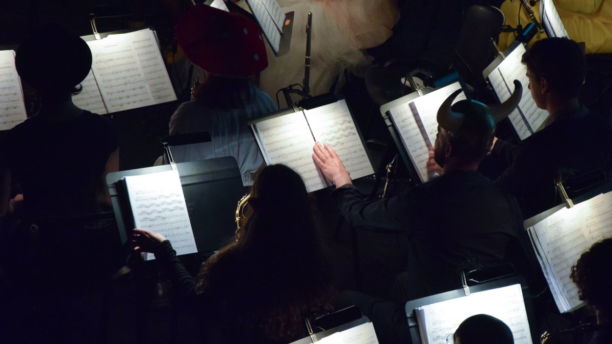 Universite_Caen's tweet image. 🎮🤖 #festival | Rappel : le Campus Geek, c’est demain !
📅 17 juin · 13h-18h
📍 Campus 1 · Aula Magna et amphi Daure
ℹ Plus d&apos;infos : unicaen.fr/evenement/camp…
👉 Un événement financé par la Contribution vie étudiante et de campus, #CVEC.