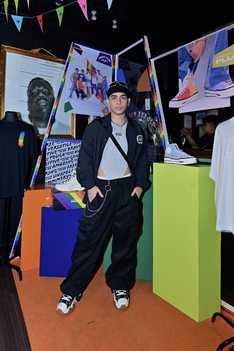 adryyxperry's tweet photo. PROUD TO BE @converseph 🏳️‍🌈 
#conversepride #converse @Converse https://t.co/PFsJGUX8kA