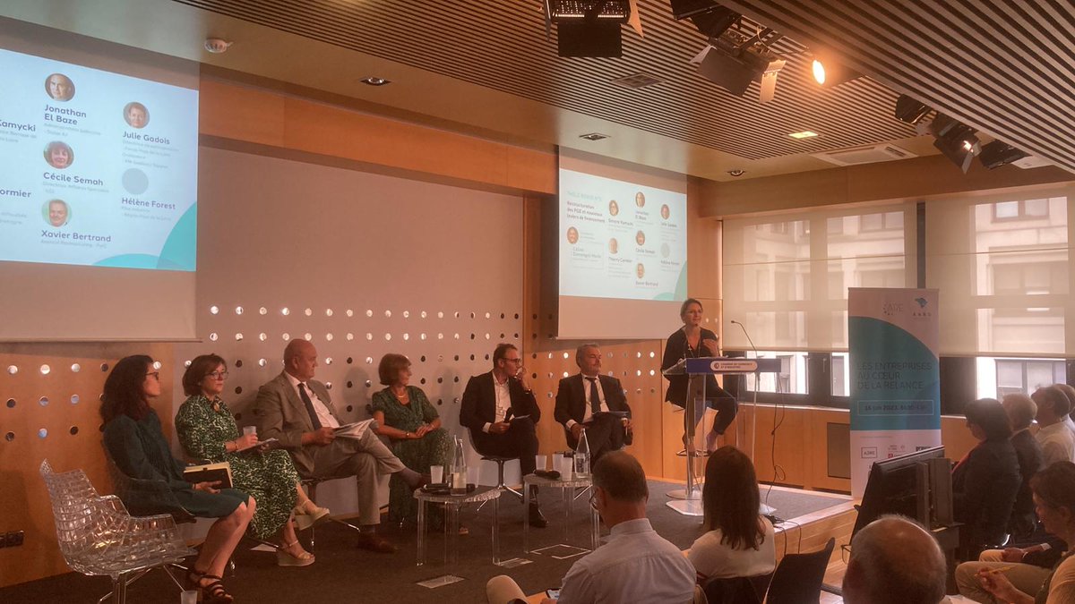 ARE_France's tweet photo. TABLE RONDE 3
"#Restructuration des PGE et nouveaux leviers de #financement"

@ARE_France 
AARO - Association des Acteurs du Retournement de l'Ouest

Céline Domenget-Morin
Simone Kamycki
Thierry Cormier
Jonathan El Baze
Cecile Semah
Xavier Bertrand
Julie Gadois

#Entreprises https://t.co/j9NPUsHJzP