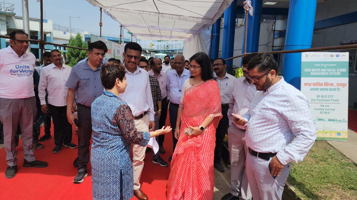 RoopaMishra77's tweet photo. Had the opportunity to visit #Raipur. Interacted with TULIP interns, SHG members, municipal services helpline executives etc. 

Also visited the 90MLD STP plant at Nimora and discussed the plans of waste water management for small cities in #Chattisgarh. https://t.co/D2GcJXwm88