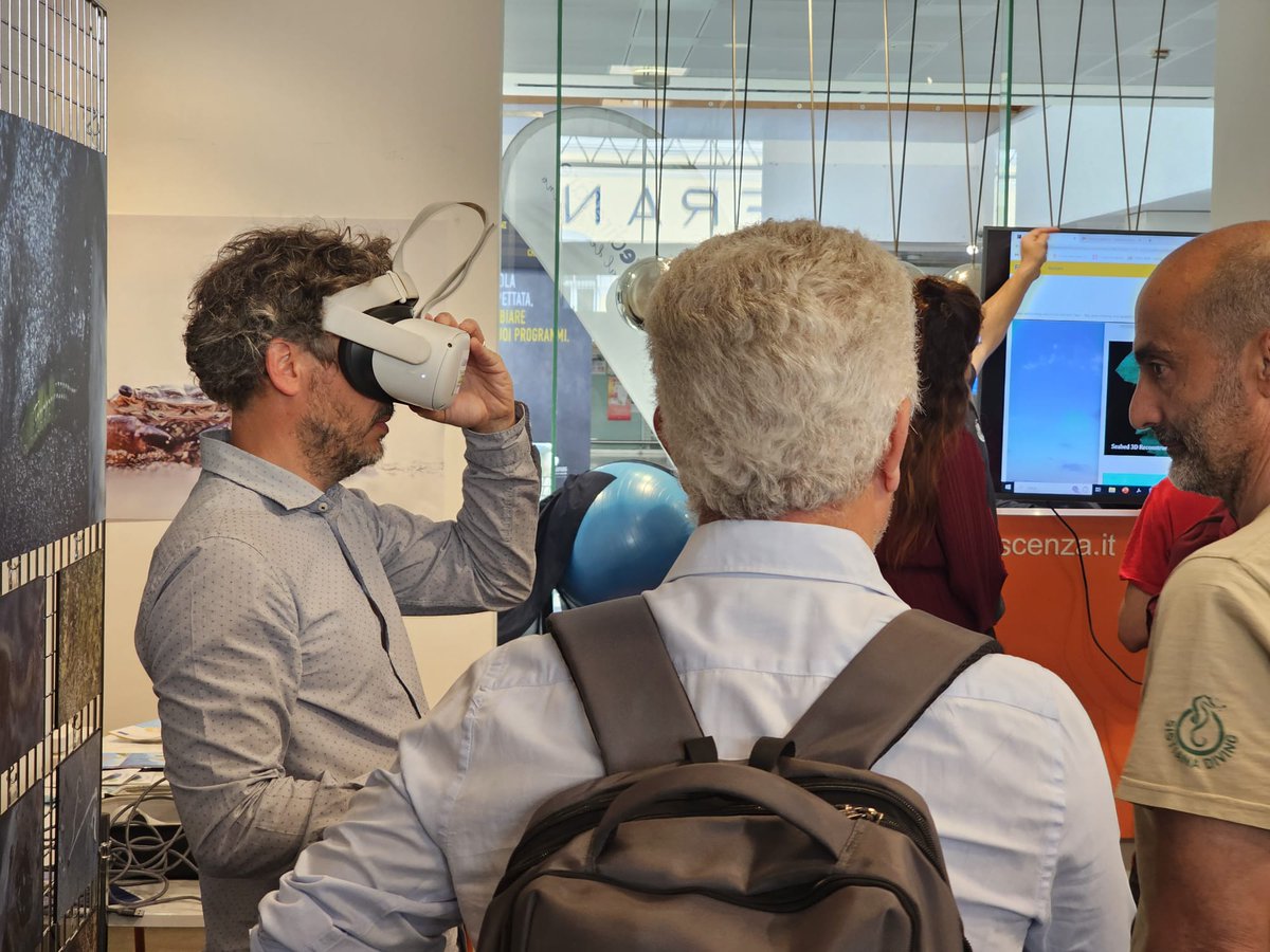 AdriReef2019's tweet photo. Great success for @TecheraProject  event at the third edition of MareDireFare – Festival dell’Oceano “Visors and Virtual Reality to Tell the Sea”
@adriaticionian1 
@ComunediRavenna 
@VenetoAgricoltu 
@TecheraProject 
@ItalyCroatia https://t.co/E6zLHEhKps