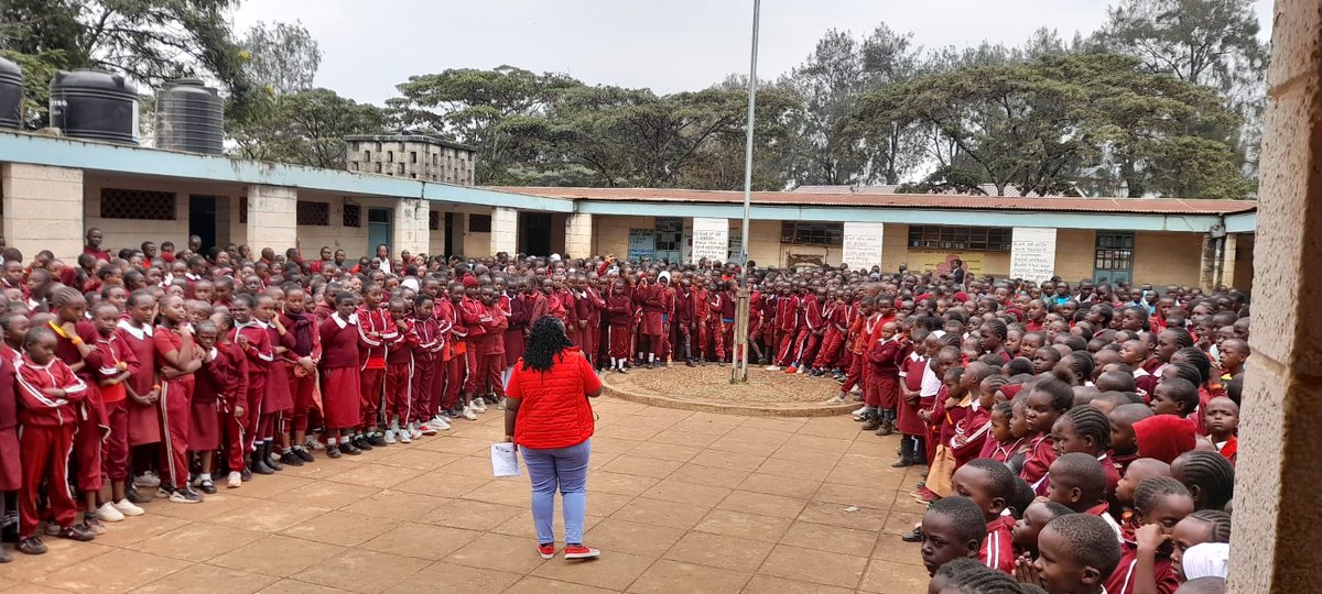 South C and Roysambu OPC dewormed 3200 students from Kahawa primary school and ACK St Elizabeth Kahawa Academy, promoting hygiene and discussing drug abuse.
bit.ly/3qPpztN
#GrowingTheFuture #cAAReforfhecommunity