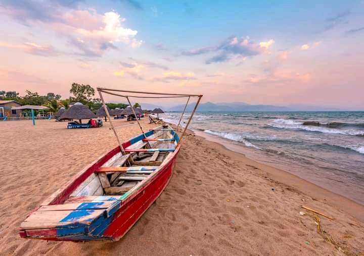 Book your flight to #Bujumbura, and discover #Burundi’s endless variety of landscapes, from the rolling hills and picturesque tea plantations to the awe-inspiring Lake Tanganyika. 
#FlyTheDreamOfAfrica #FlySafeWithUs