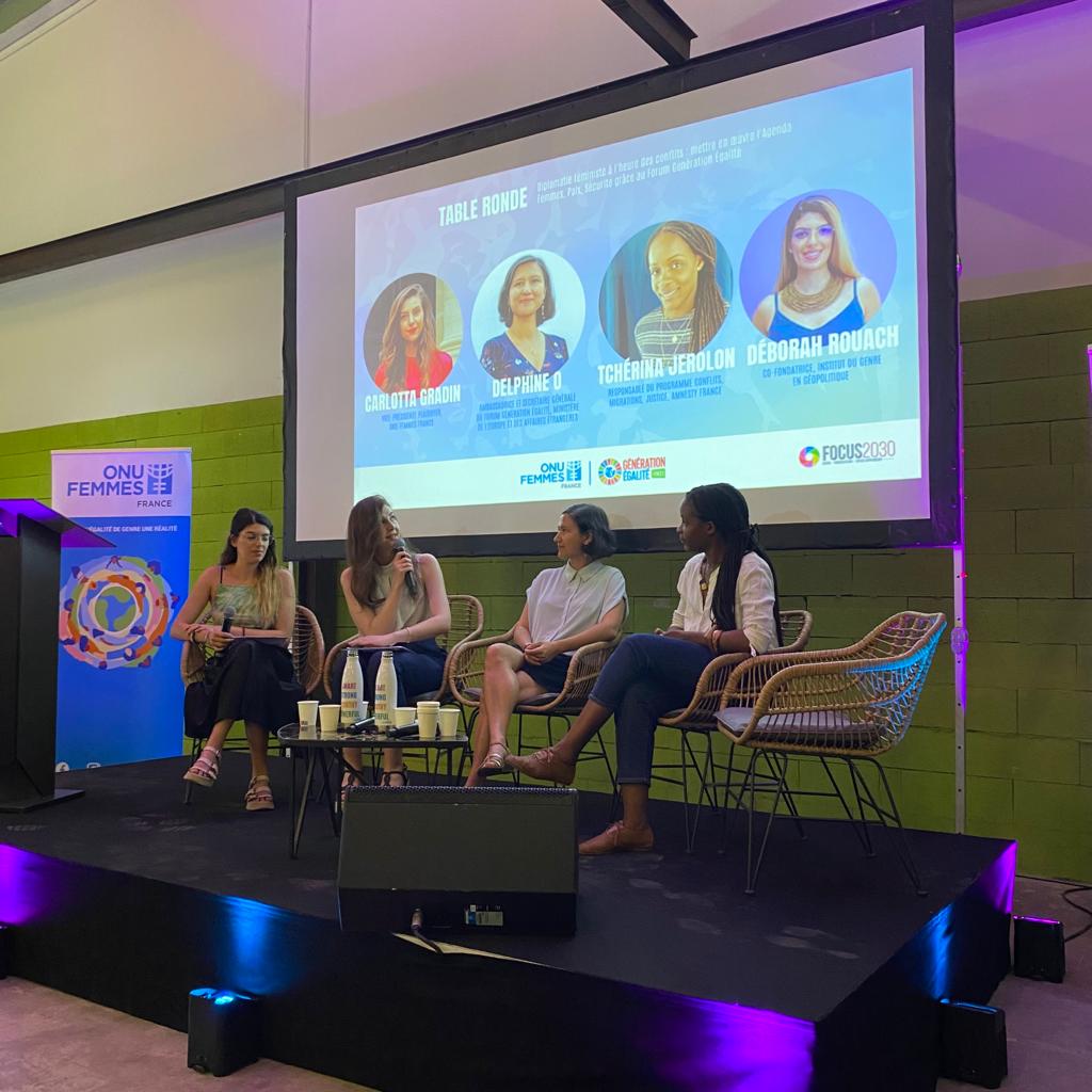 🗣 <a href="/CarlottaGradin/">Carlotta Gradin, PhD</a>, Vice-Présidente Plaidoyer, anime cette conférence avec nos invitées <a href="/odelphine/">Delphine O</a>, <a href="/TcherinaJ/">Tchérina Jerolon</a> et @deborah_rouach. #FestivalGEV