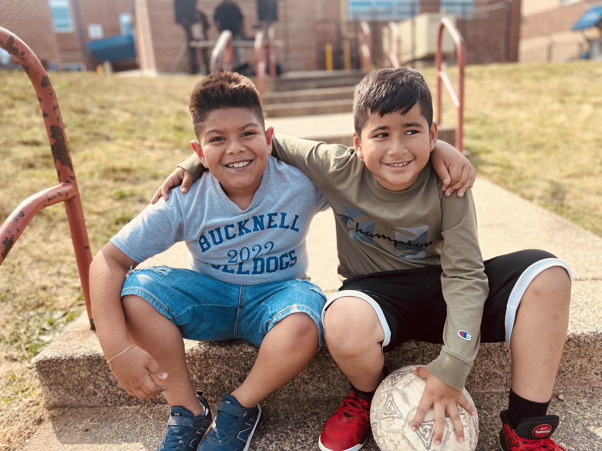 Bucknell Elementary tweet media