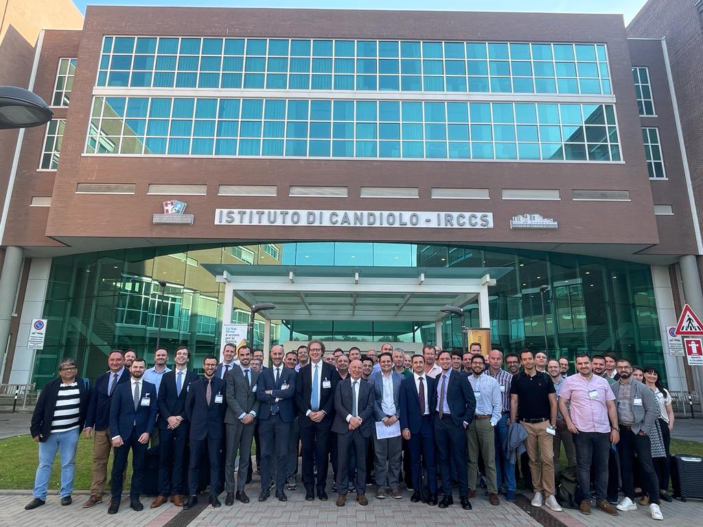 UrowebESU's tweet photo. Fantastic group of enthusiastic delegates for the first physical edition of the #esupartialnephrectomy23 @Uroweb https://t.co/TNO5AZNXko