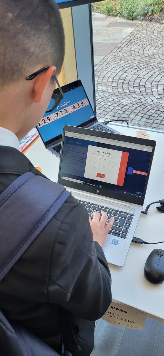 Mr Clowes_KA tweet media