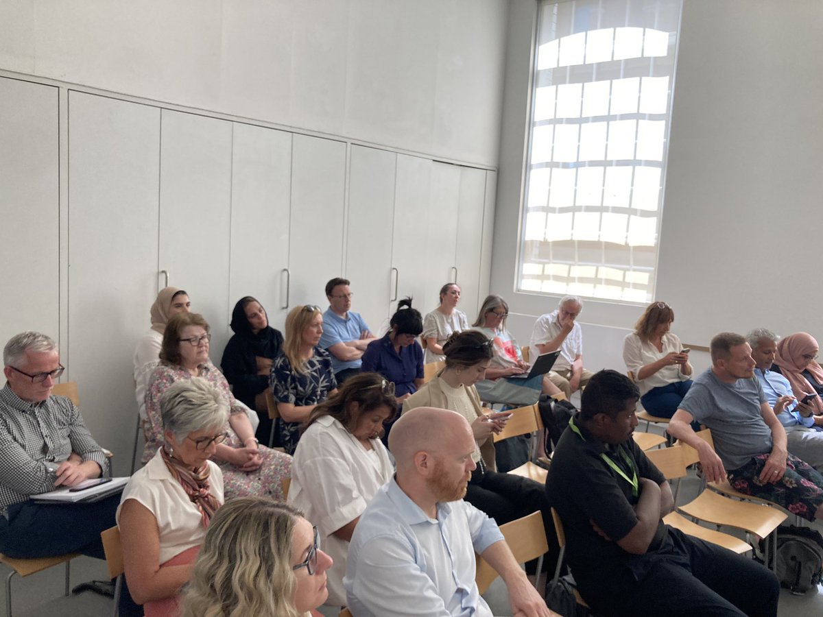 IforJones6's tweet photo. Presentation at conference on Erasmus Plus Ace Culture programme hosted by Compass Support at the Ikon Gallery. Key notes by Aftab Rehman and Tracey Thorne with powerful message around social justice and equality.  Great turnout too. https://t.co/oqAhwVGwKI