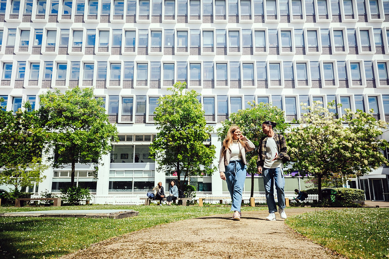 UBICBrighton's tweet photo. Do you have any questions about starting University? 

There is a Question and Answer session run by @uniofbrighton, especially for International students, please register for a place and join the session!

https://t.co/lyOuxSl213 https://t.co/YbdghQZyjA