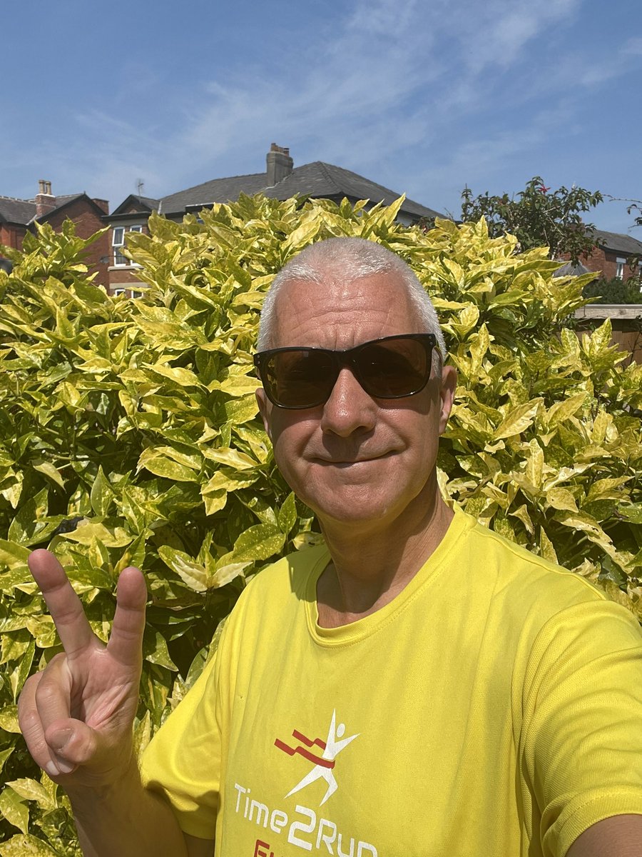 The old ones are the best 😉😉
Suns out for CF Day
 #wearyellowday @cftrust #CysticFibrosis #kaftrio