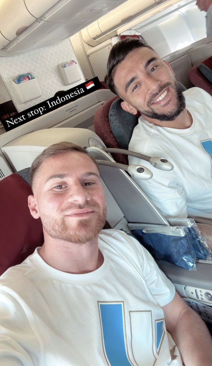 lalanacorp's tweet image. Setelah menjalani laga melawan Timnas Australia kemarin, para pemain Argentina sama-sama menunjukkan semangat mereka untuk pergi ke Indonesia melalui Instagram story. Jadi beneran ga ikut nih bang Messi? 👀 
-
#LLNCORP