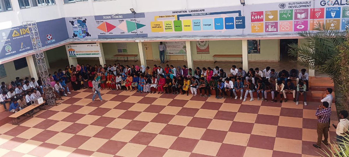 AicSku's tweet photo. First year @sritatp  students visited @AicSku  today to learn more about innovation and entrepreneurship. The session was led by Ms. Shaheen , they were engaged and excited. They were astounded to learn about the prospects that entrepreneurship and pursue it. @AIMtoInnovate https://t.co/BYwS6lGTLr