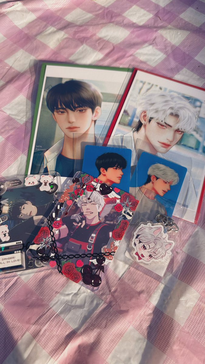 aqeousclover's tweet photo. my hamin and eunho merch by sein-nim has finally arrived🥹❤️ they look really attractive😍🫶🏻 thank you so much @Obelianzz for hosting this GO🥰🫶🏻
#PLAVE #플레이브 #은호 #Eunho #하민 #Hamin #Virtual #Vtuber #버추얼 #버튜버 #Kpop #ldol https://t.co/lBED7JFdUr