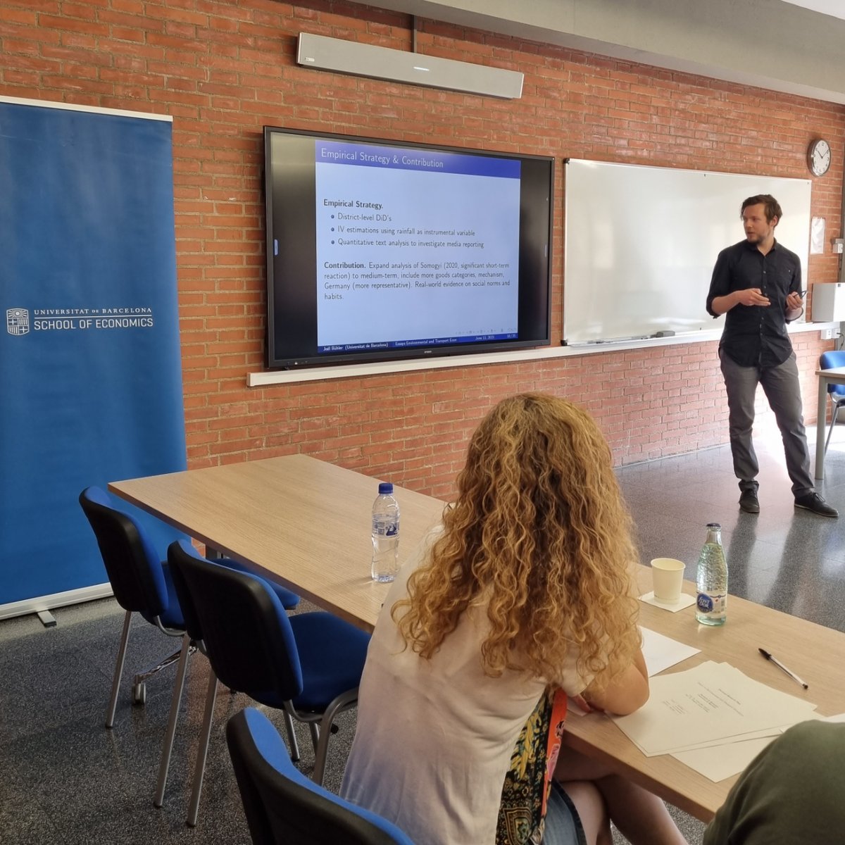ubeconomics's tweet photo. 🎉Congratulations to the #PhD students in #Economics that presented their Research Plan, covering a wide range of topics. Well done!
@UBFacEcoiEmpres @UniBarcelona #EconTwitter #Research #ResearchPlan https://t.co/tvdhfXVMbA