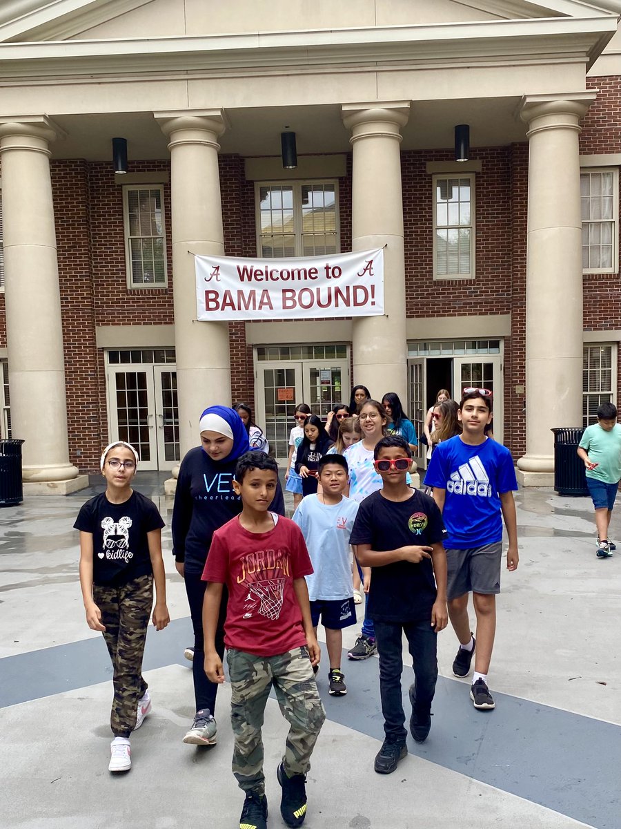 AngieFMorrison's tweet photo. Strengthening Ss understanding of college opens doors of opportunities @UA_EDU_ 🍏🅰️
@TCSWhatsYourE #SummerLearning #CCRS #AssetMindset @UACommAffairs https://t.co/jgz6N7INIW