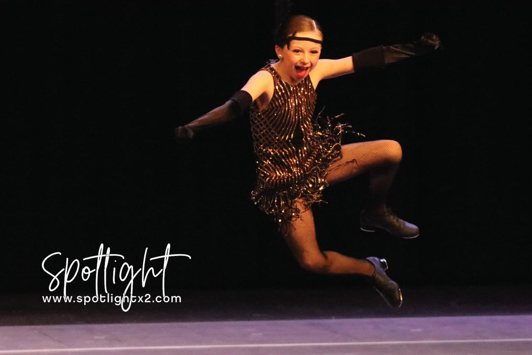 🤩‼️CLICK YOUR HEELS‼️🤩
VIP Early-Registration is OPEN! 😍
Doors Open to New Students on Monday!🚪🔑
📸 TB Photography
#spotlightx2 #letsdance #clickyourheels #tinydancer #danceclass