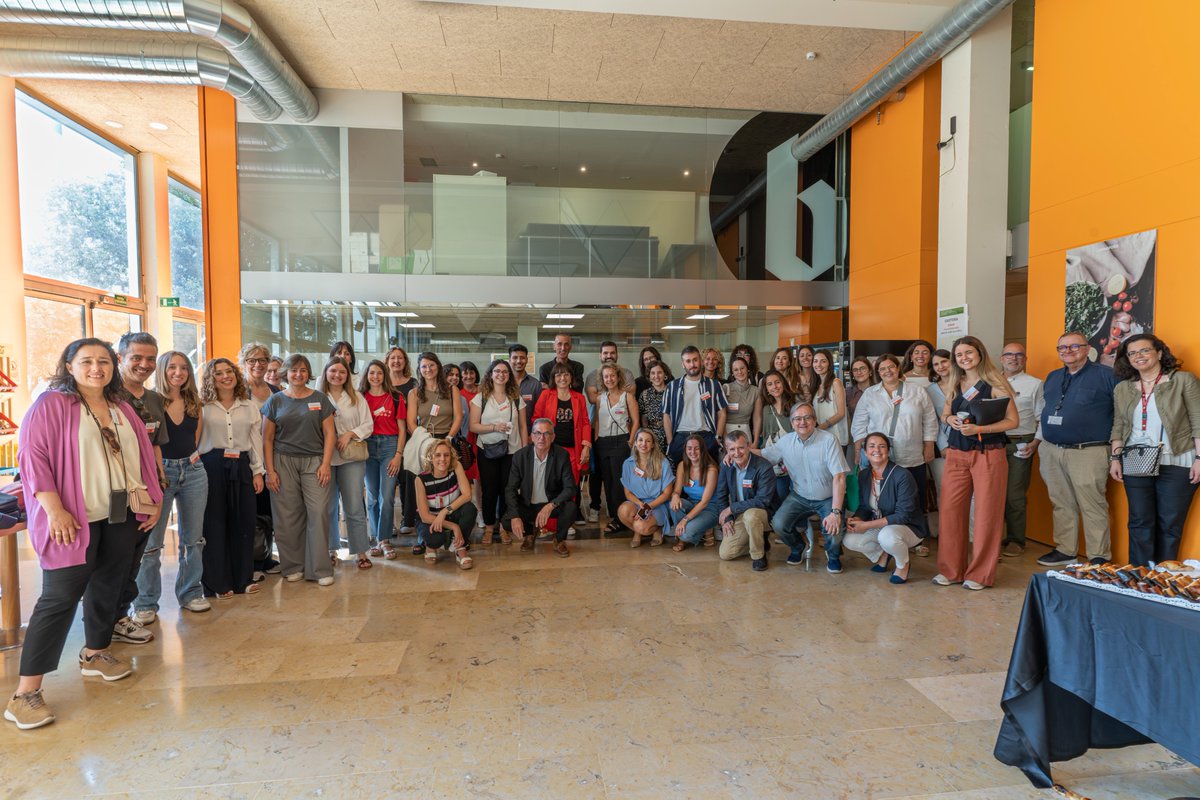 JosepM_Picola's tweet image. 8a edició ja del #TalentDay a @BlanquernaFCRI, trobada molt especial d&apos;empreses que busquen talent i de recent graduats carregats de talent que busquen una empenta. Sessió ja molt consolidada, cada any molt entranyable... i molt efectiva!!! #OrgullBlanquerna #TalentBlanquerna