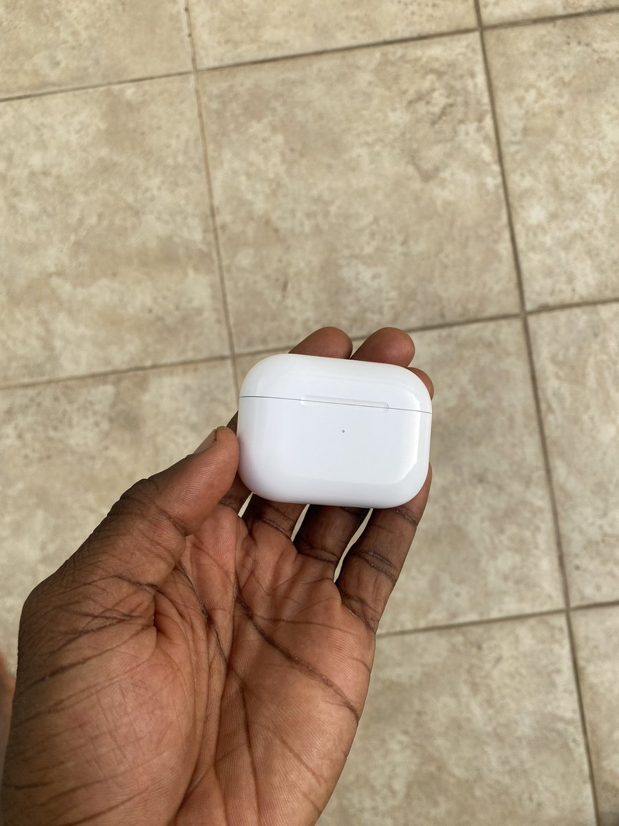 BURNER PHONES FOR SALE on Twitter "PreOwned AirPods Pro 2nd Generation 📦 SEND DM ‼️ 🏷️¢950"