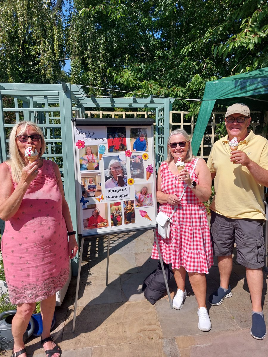 EricMorecambeCH's tweet image. The family of one of our late residents donated some funds to get all residents an ice-cream as a tribute to mum who loved it! We went one step further and organized an ice-cream van to visit the home and invited the family to come along.
#Inspire #icecream