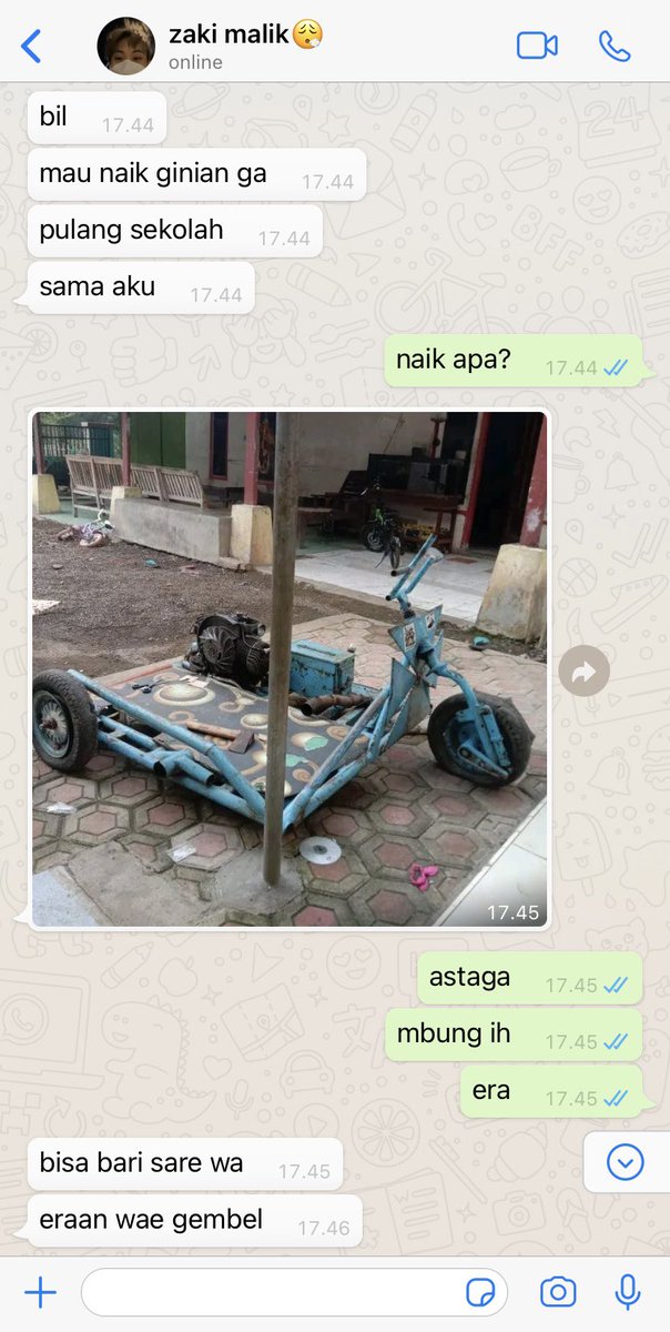 scrastj's tweet photo. a markhyuck few au —

percakapan sebelum tidur antara malik dan mabil https://t.co/sAB4QpfGFM