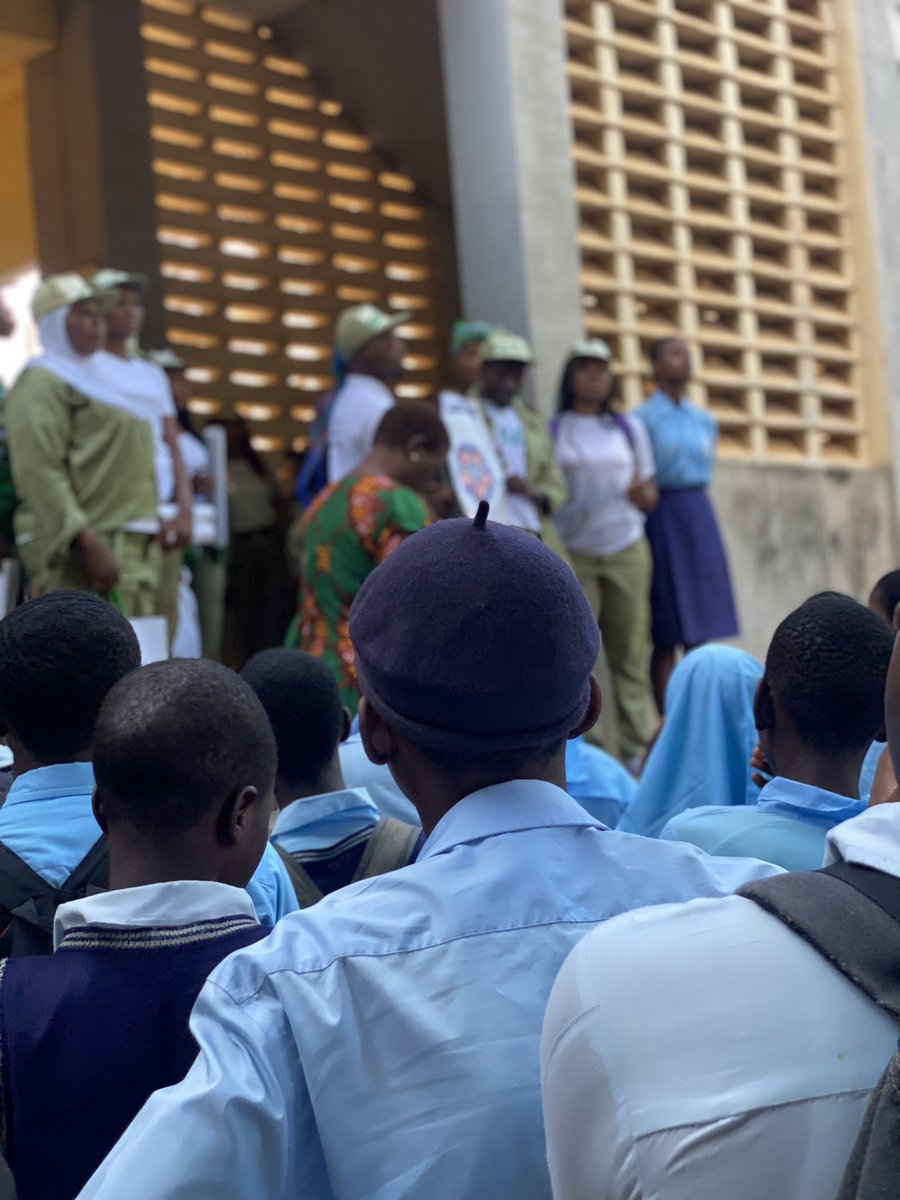 nyscfctnapgep's tweet photo. We were live today at Government Secondary School, Garki, Abuja. 
Educating the students on financial literacy. Showing the path to better money management. 

#catchthemyoung 
#buildthefuturenow 
#financialinclusionCDS
#NYSCFCTCORPER
#AbujaCDS
#moneymatters 
#sabimoni https://t.co/NkMkNRqHae