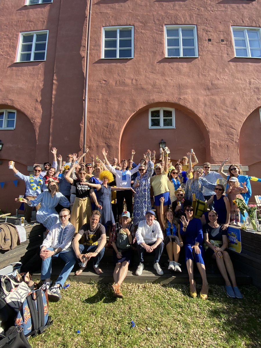 🇺🇦-inspired summer party with my brilliant colleagues at the MFA. Incredibly grateful to this dream-team for all the brilliant and hard work throughout my 6 yrs as head of department. Proud of all achievements and passionate drive to support Ukraine.