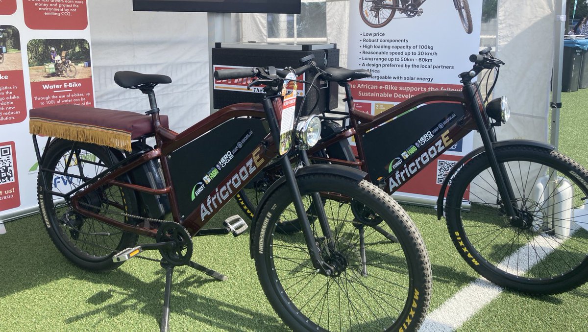 🗣️🎉We had an unforgettable #KfWZukunftstag celebrating 75 years KfW!💃🕺5000+ colleagues formed a sea of blue at Frankfurt's stadium &amp; danced with #DEGrooves.🏟️ We rode <a href="/Eurist_Mobility/">AfricroozE</a>'s #AfricoozE &amp; savored <a href="/fairafric/">fairafric</a>'s chocolate. Happy birthday, #KfW!🎂🎈#75JahreKfW