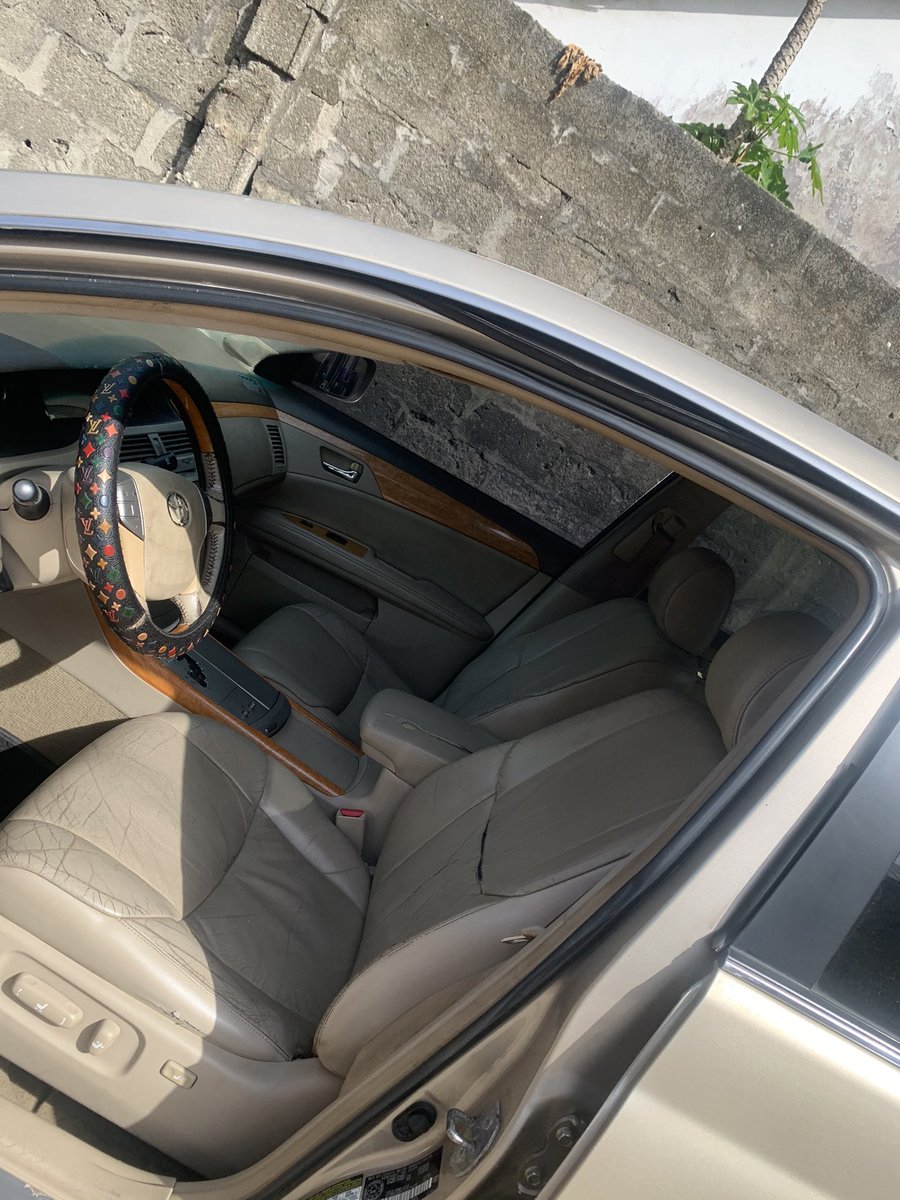 isellnbuycars's tweet photo. Clean 2007 Toyota Avalon (70% first body)
Engine,gear and AC is awesome
Price:#2.3m
Location:Lagos
Call:07034524511
@_DammyB_ @SouthcarNg @AutosKd @retweets_9ja @iam_Tmoney91 @PELSAUTOS @okunoladaniel1 @softcarsng #JumiaAnniversary #Asake #HallmarkBloodDrive #ZenithBetaLifePromo https://t.co/NoRIWpJMtG