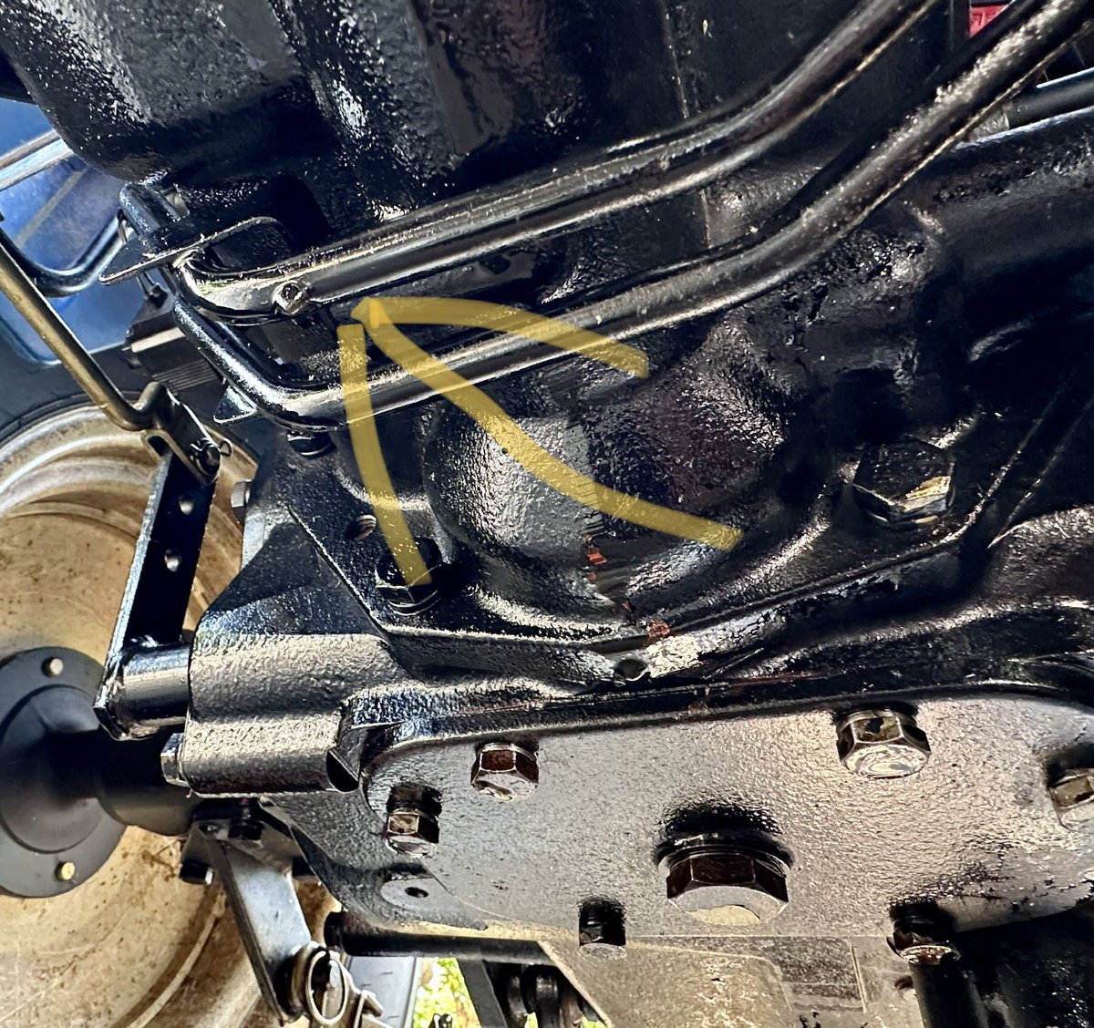 JasonGKelty's tweet photo. Help with recommendations to repair a hairline crack in a high pressure hydraulic line. Rigid steel line. Will JB Weld (or a similar Loctite rated for high pressure metal) work?  Should I braze or solder (like a Muggy Weld)?  Or should I have it TIG welded?  Thanks. https://t.co/0mVzAXMjZv