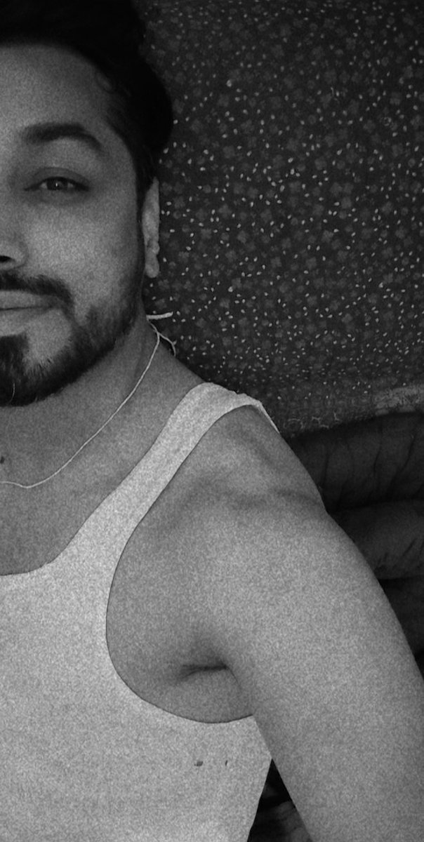 thethimarstyle's tweet photo. Hey !
.
.
.
#weekend #blackandwhitephotography #selfcare #Selfies #justanotherday #bed #Indian #FYP #beard #socialmedia #fitness #love #lifestyle #finebrownmen #brownskin https://t.co/DX4P7mHHXN