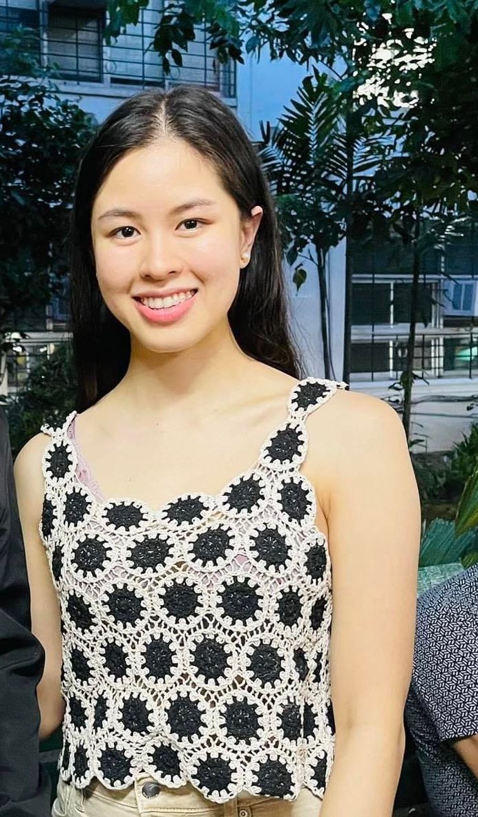 4KDTD's tweet photo. she’s - ahhh! 

24 years old na talaga! 🥹 
#KissesDelavin https://t.co/1UErBLGWDs