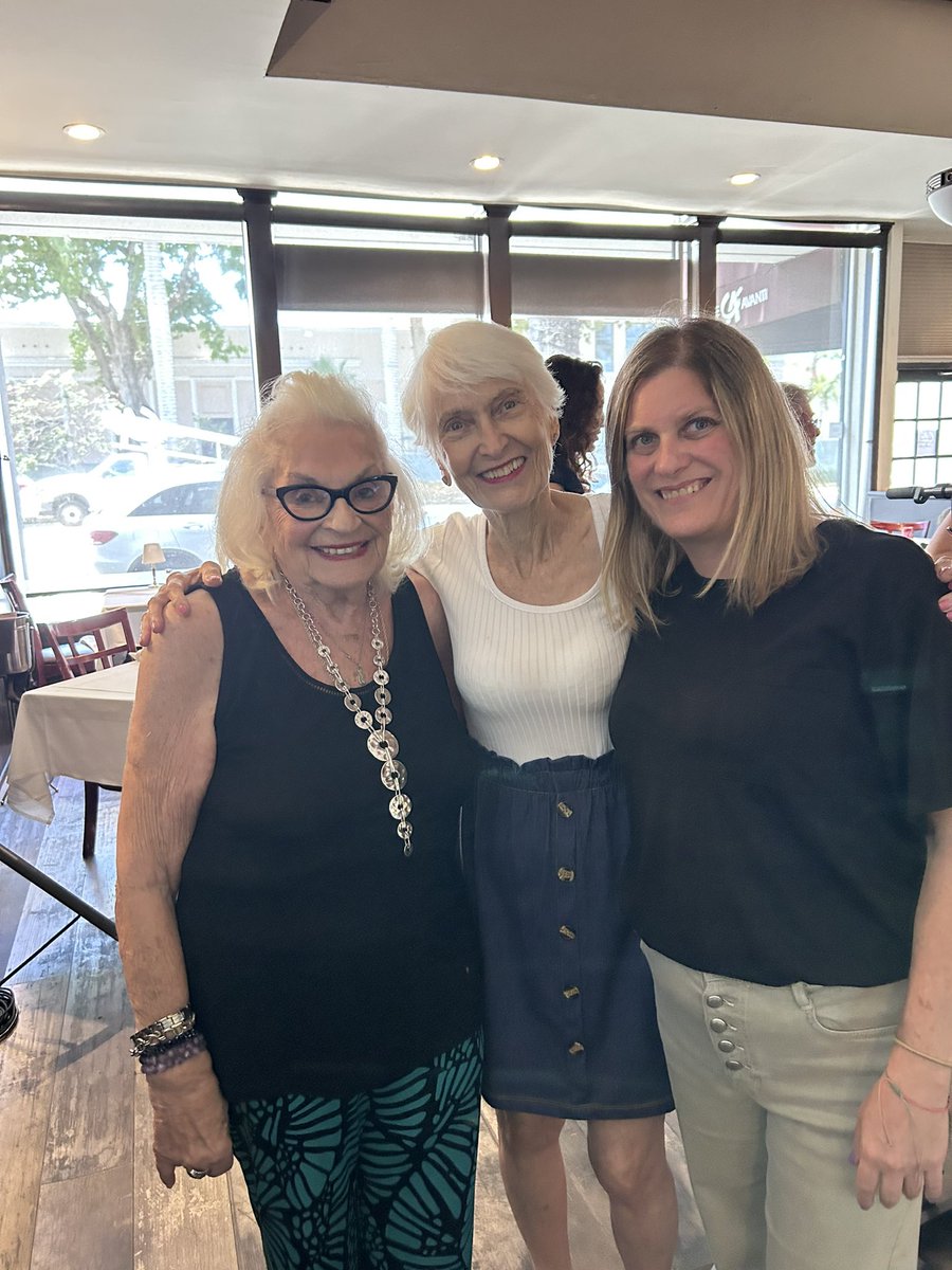 Danielle Klahr tweet media