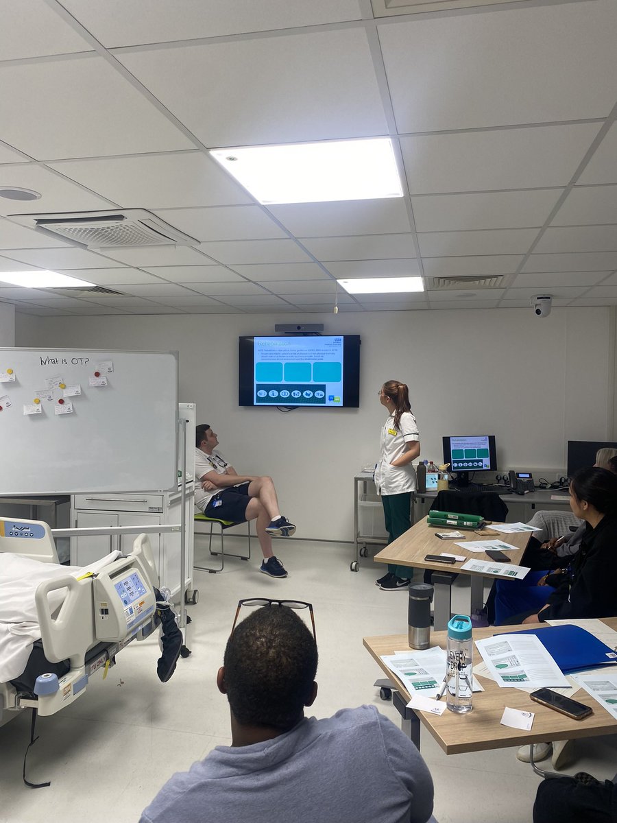 In-Service Training to our nursing team within Critical Care, a couple of weeks ago aiming to improve education and engagement within the unit 👩🏼‍⚕️💚<a href="/phoebejordanot/">Phoebe</a> <a href="/EKHUFTicu/">East Kent Critical Care</a> <a href="/TherapiesEKHUFT/">EKHUFT Therapies</a>