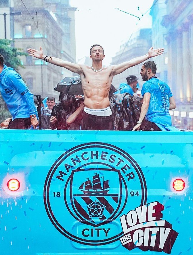 kaiseruda's tweet image. Vicente Moreno leyendo tw Almería: